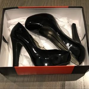 Guess Patent Leather Heels NIB